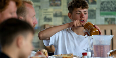 Specialist Zorg- & Financiële Administratie & Contractbeheer